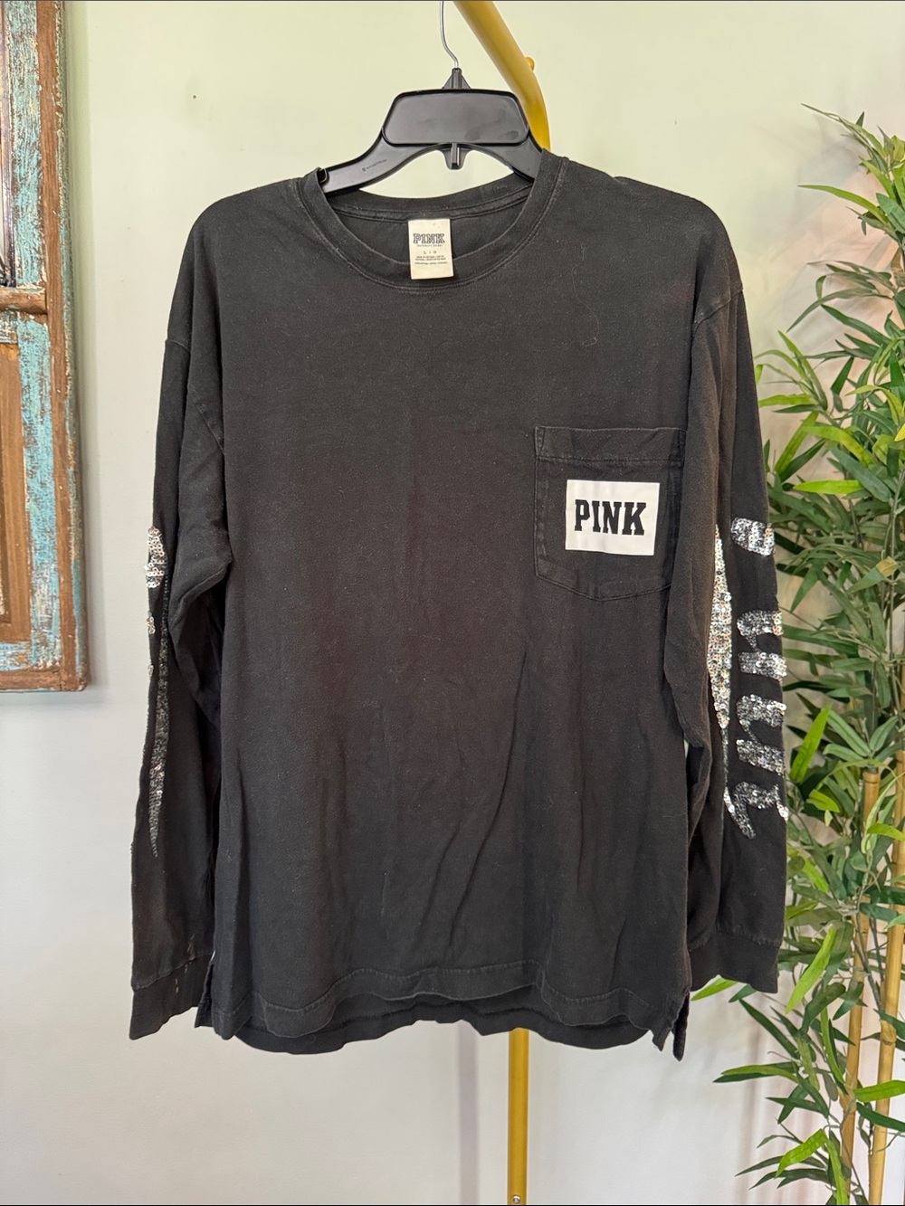 PINK Victoria's Secret Black Long Sleeve Tee with Sequin Sleeve Details Large